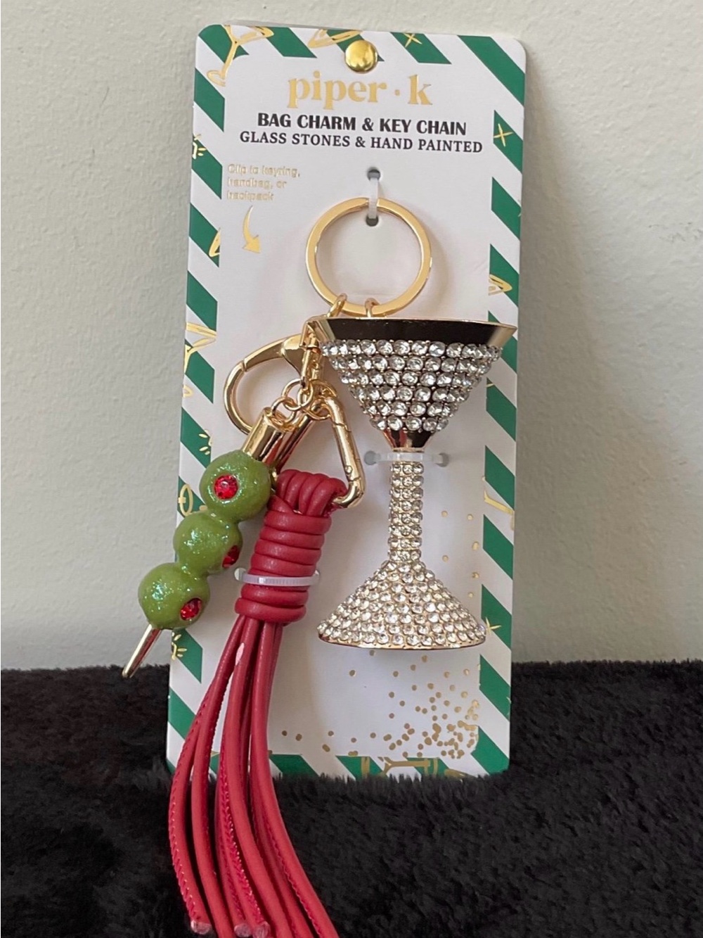 PIPER K sparkly MARTINI
Glass and Olives Bag Charm & Key
Chain-NWT - Picture 7 of 7